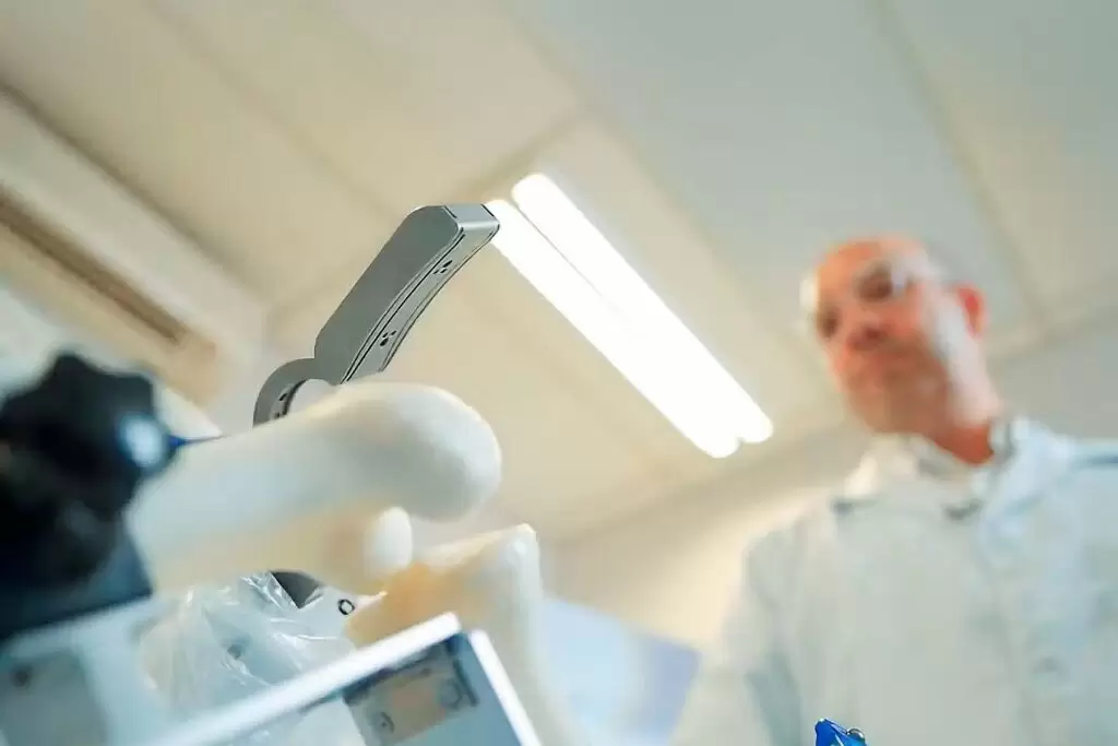 cirurgia robótica de prótese do joelho 2